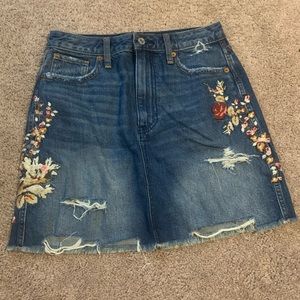 Abercrombie and Fitch, embroidered jean skirt, size 27